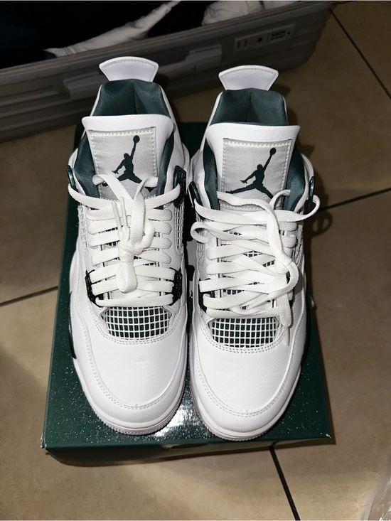 Air Jordan 4 Retro White with Dark Green Jumpman main image 3